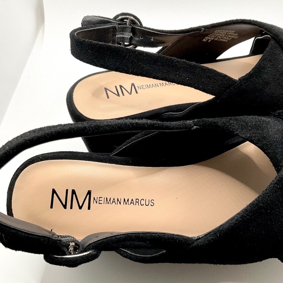 NEIMAN MARCUS sandal Size 9M black suede NEW w box - Picture 6 of 9